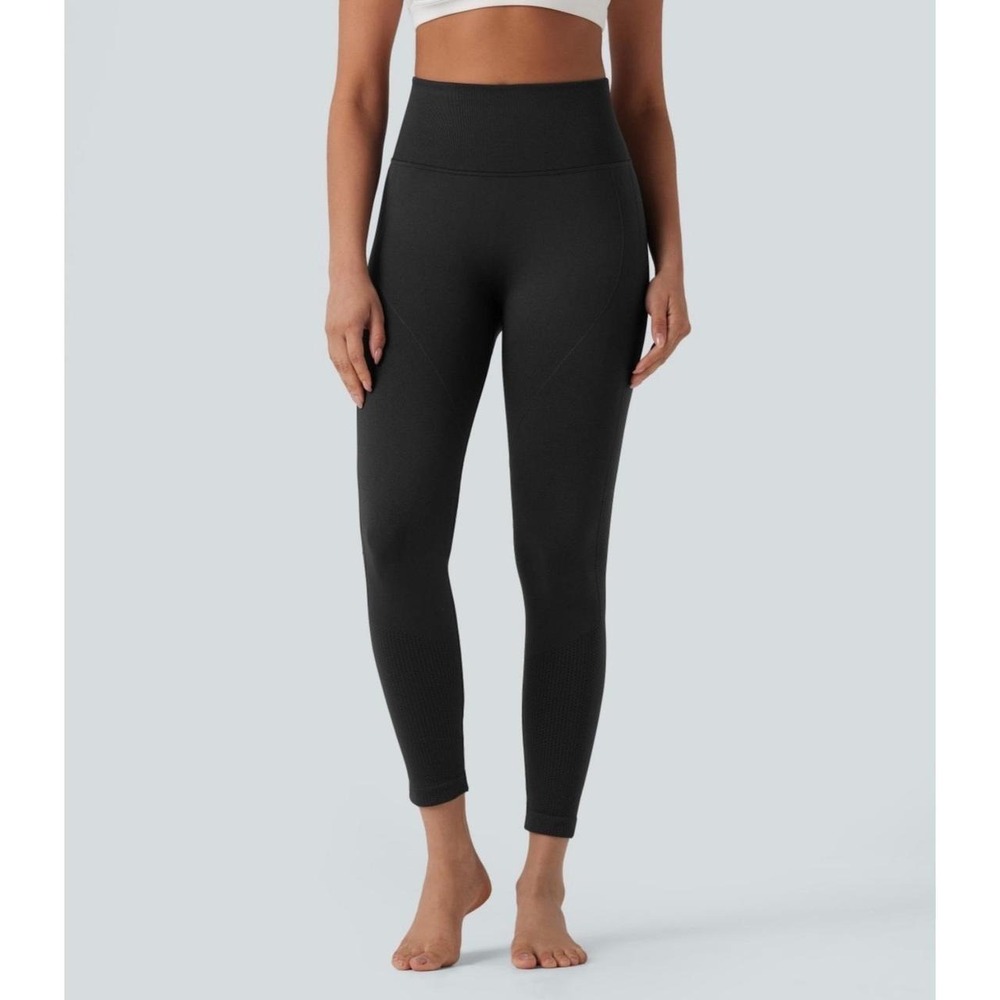 Halara Seamless High Waisted butt lifting leggings size small 7 / 8 length